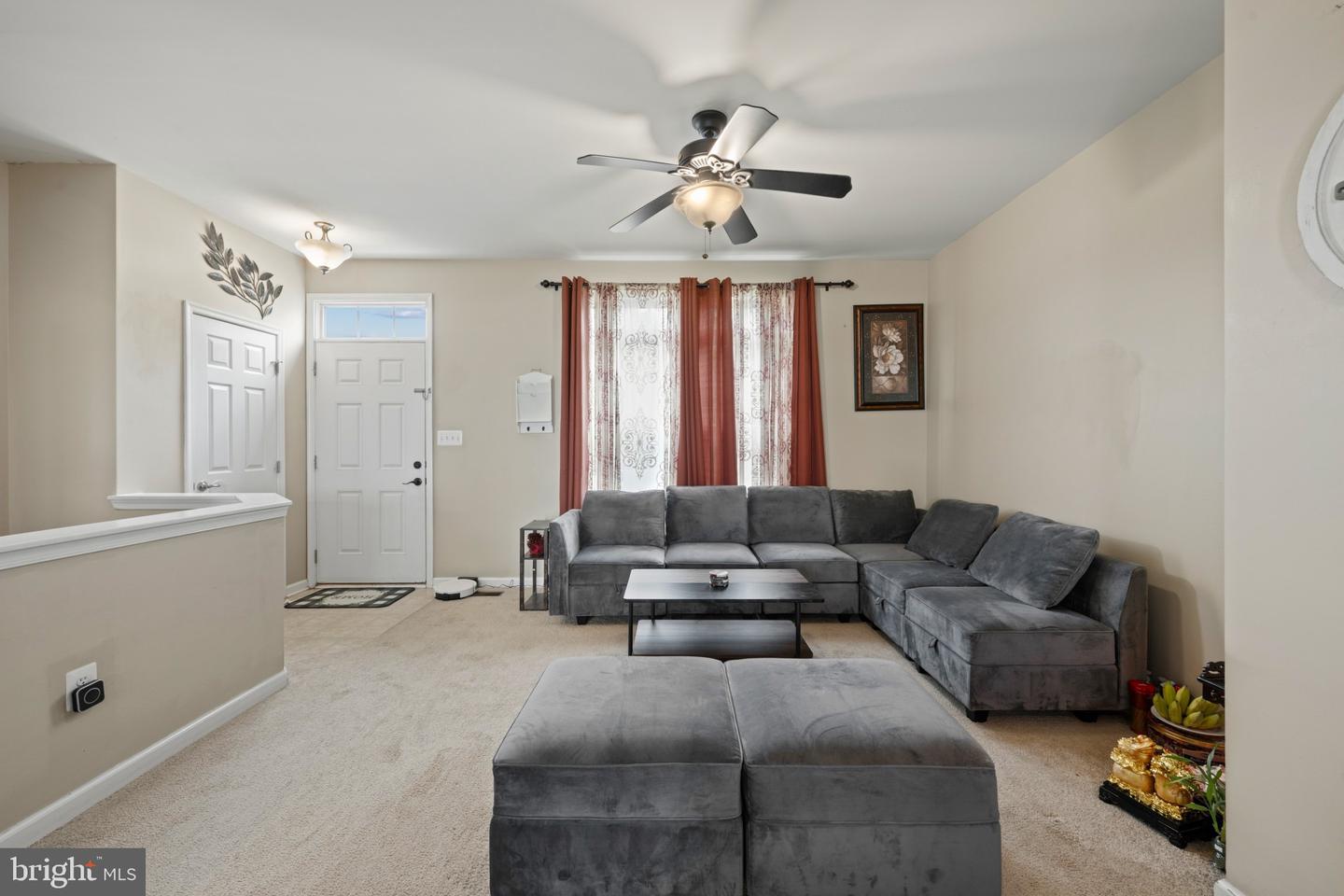 7 Forest View Ter Property Photo 9