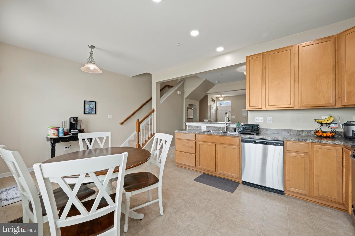 7 Forest View Ter Property Photo 14