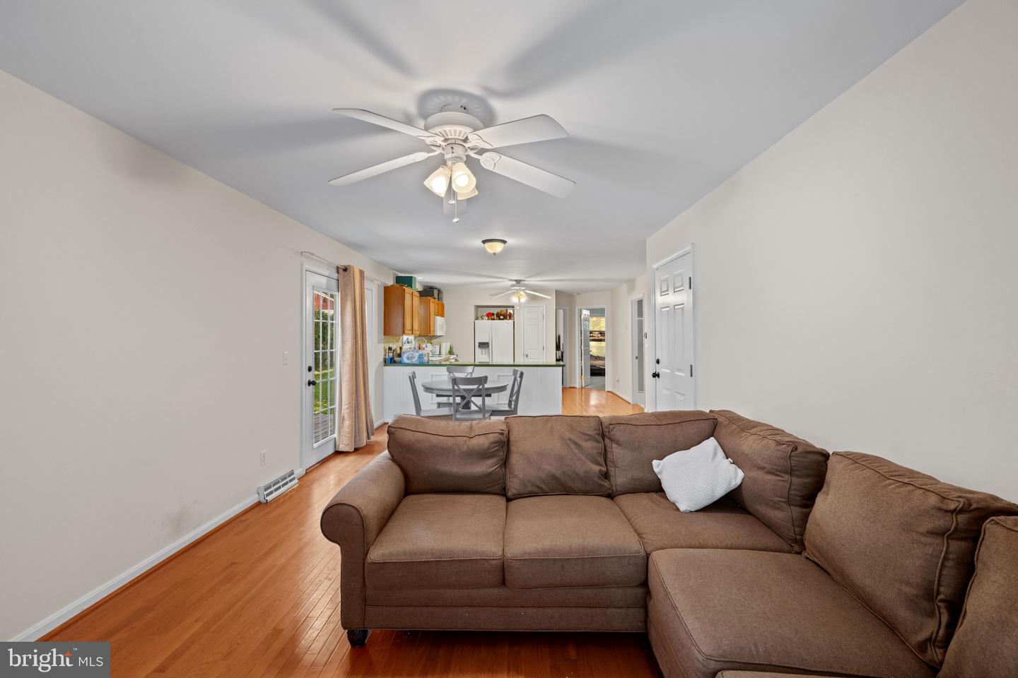 107 Waneta St Property Photo 4