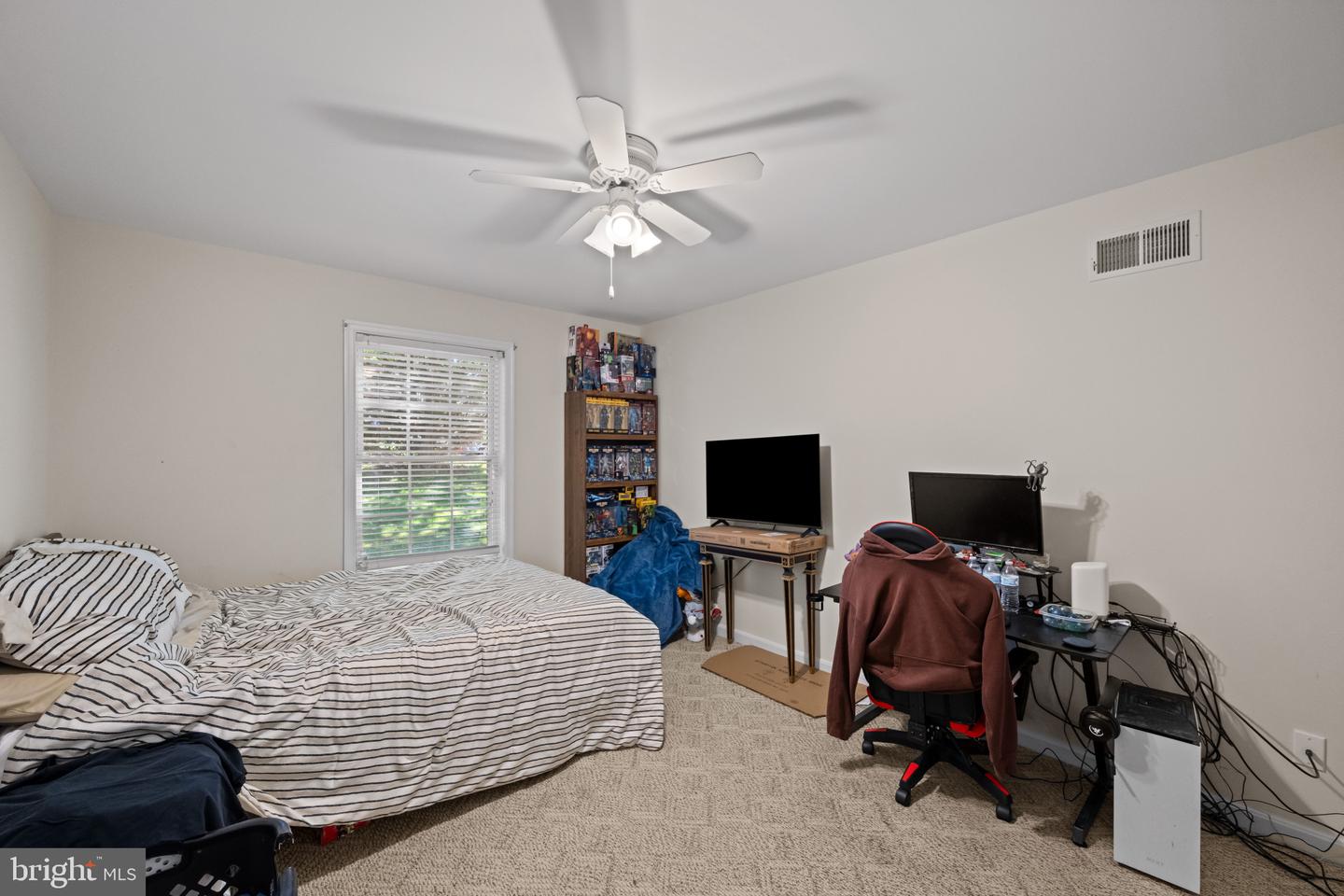 107 Waneta St Property Photo 15