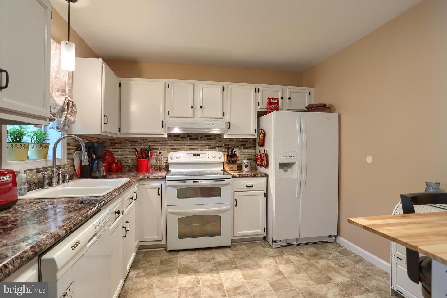 708 Range End Rd Property Photo 13