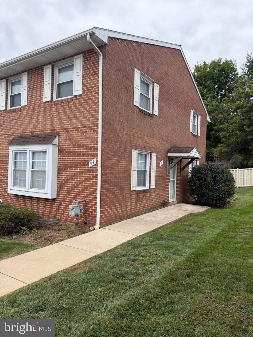 94 DEW DROP CT Property Photo 1