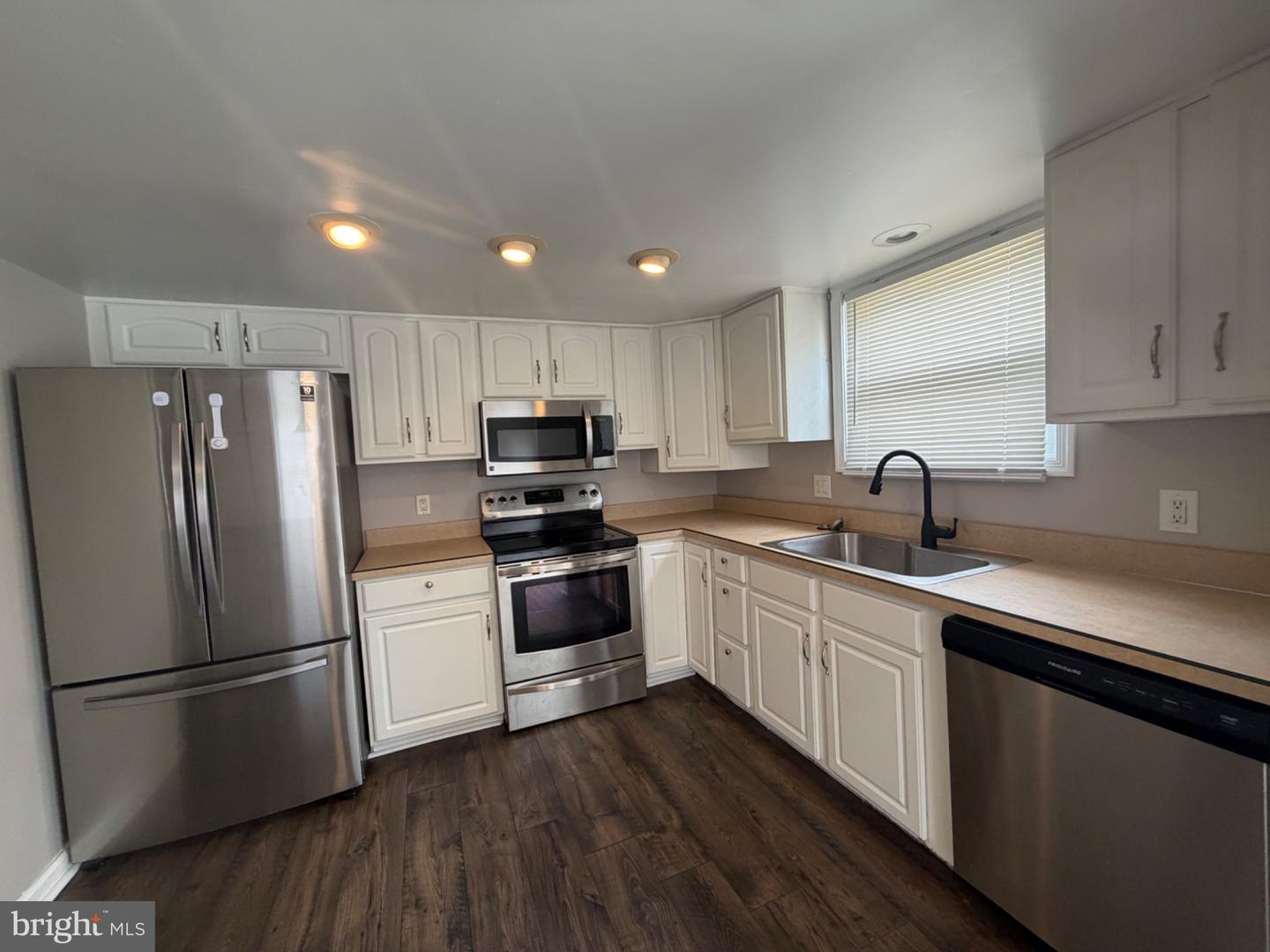 94 Dew Drop Ct Property Photo 6