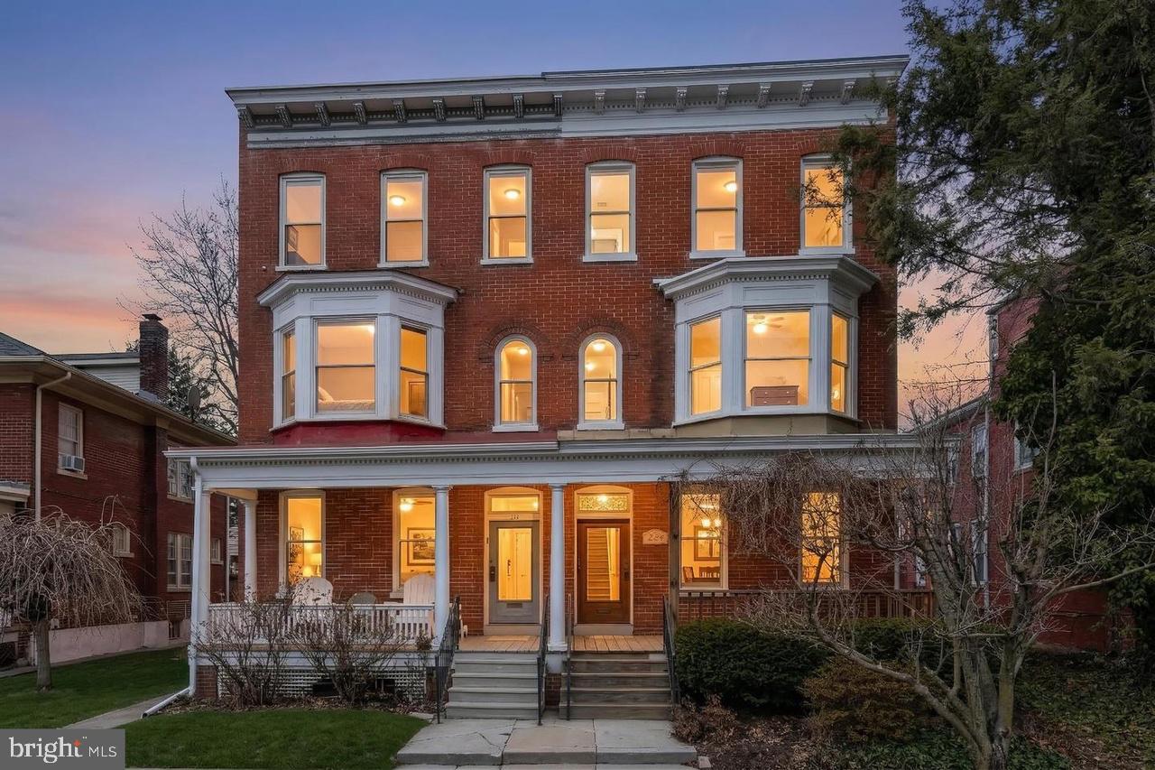 731 PENNSYLVANIA AVE Property Photo 1