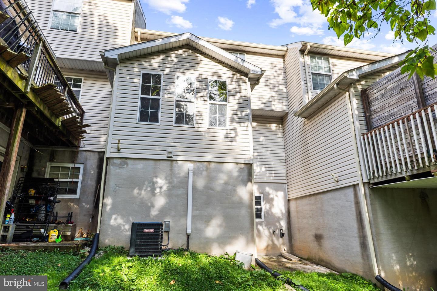 1382 Wanda Dr Property Photo 32