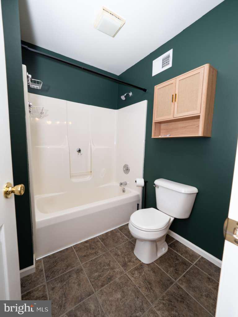 110 Orchard Ln #6 Property Photo 18