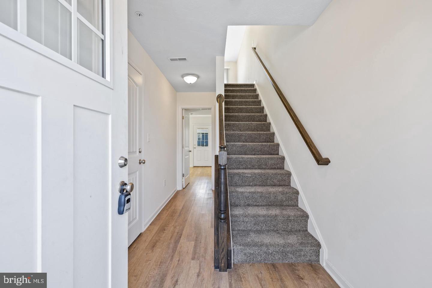60 Brookside Ave Property Photo 2