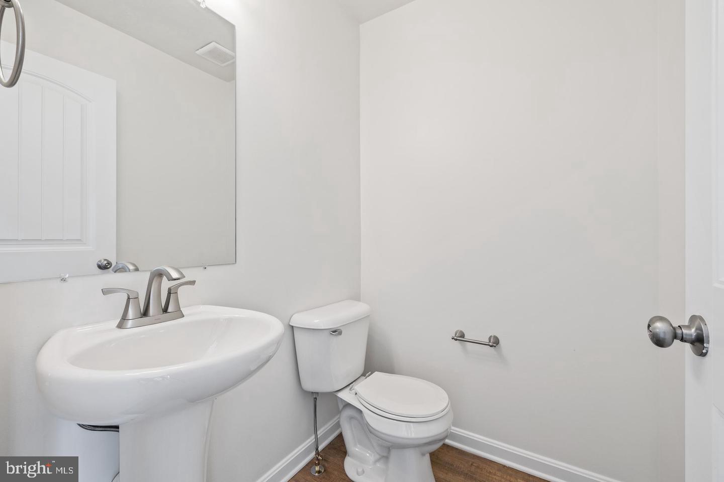 60 Brookside Ave Property Photo 7