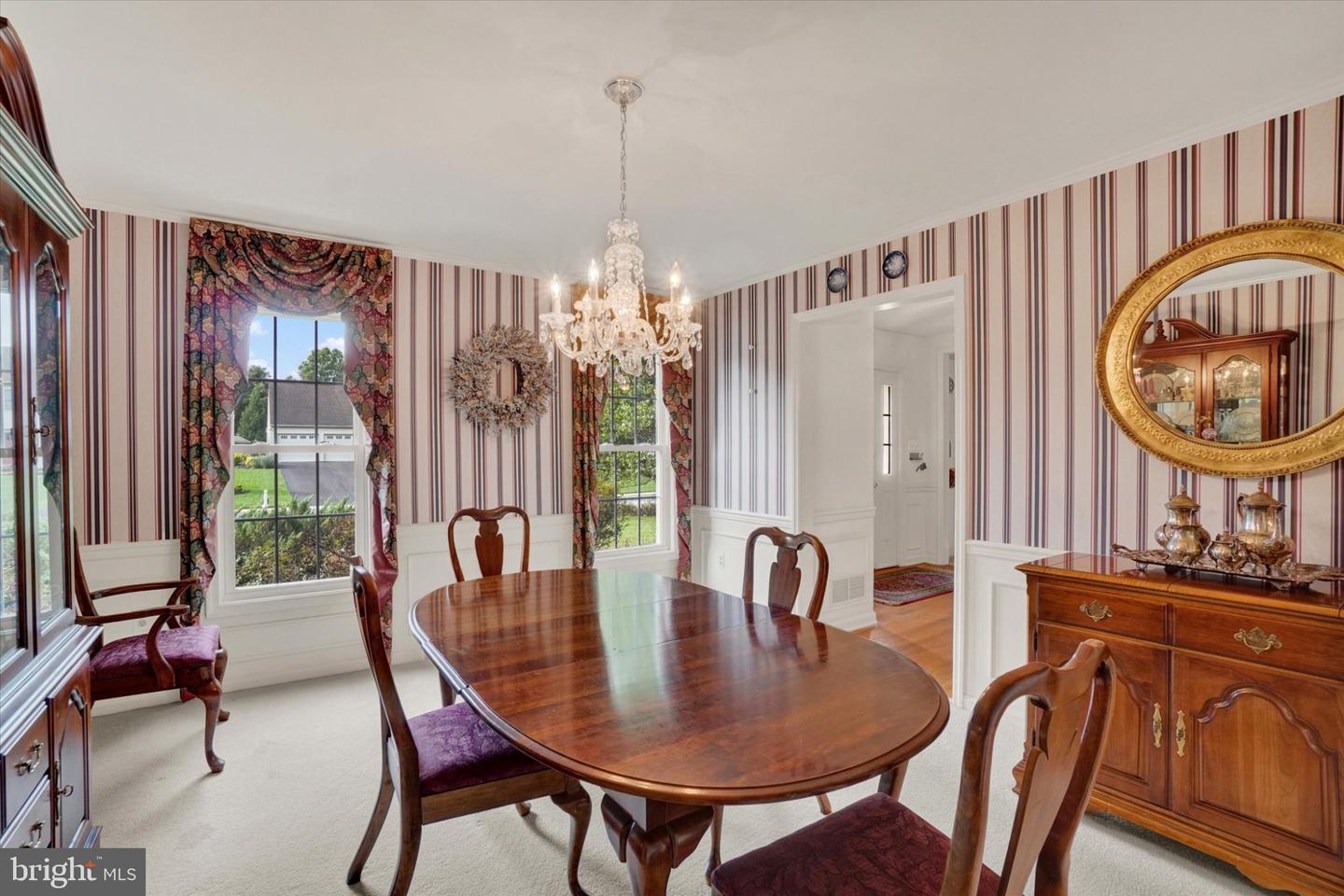 25 Martingale Dr Property Photo 11