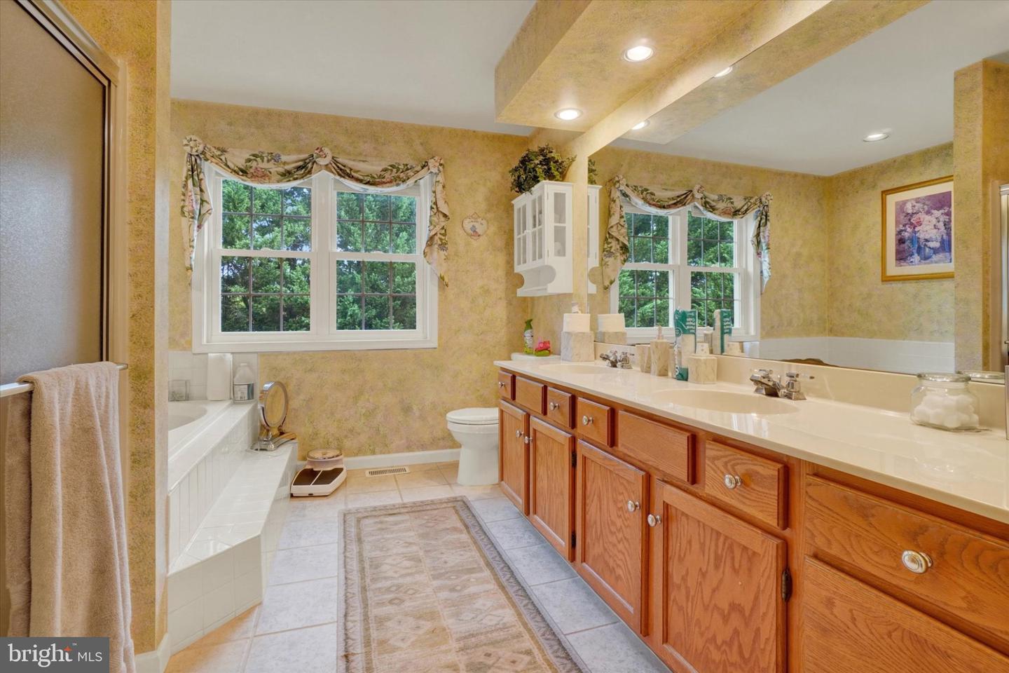 25 Martingale Dr Property Photo 16