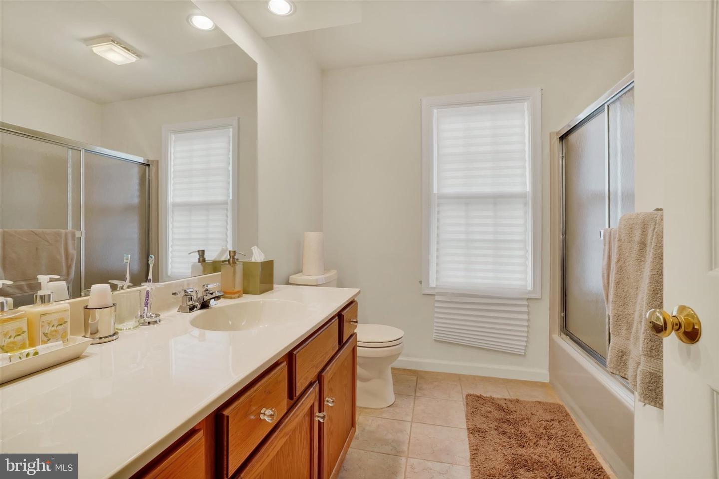 25 Martingale Dr Property Photo 17