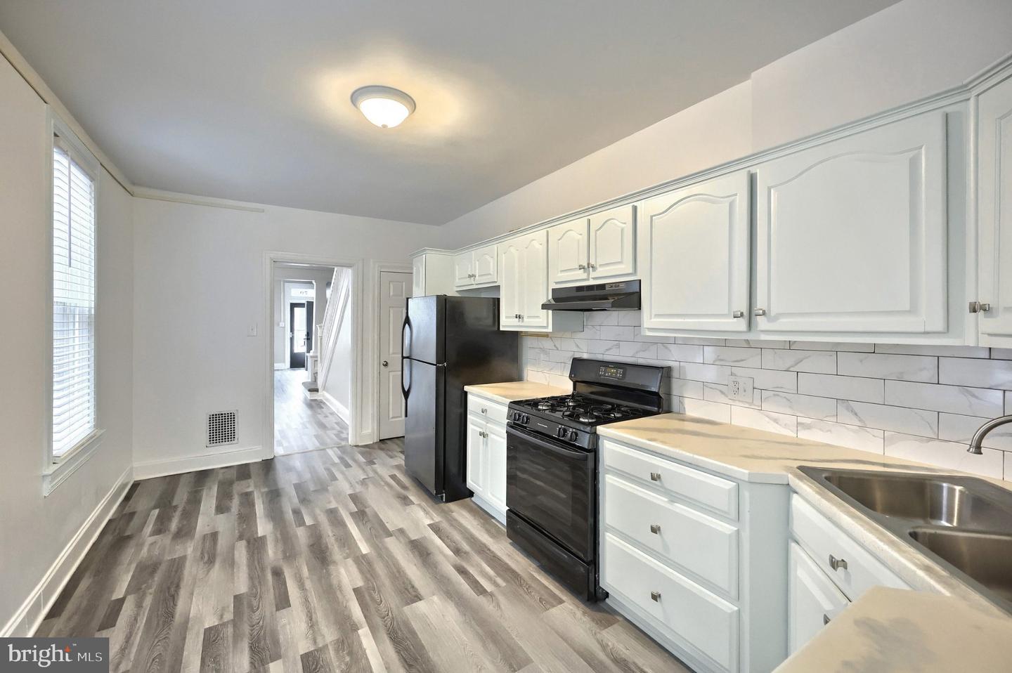 70 N Tremont St Property Photo 10
