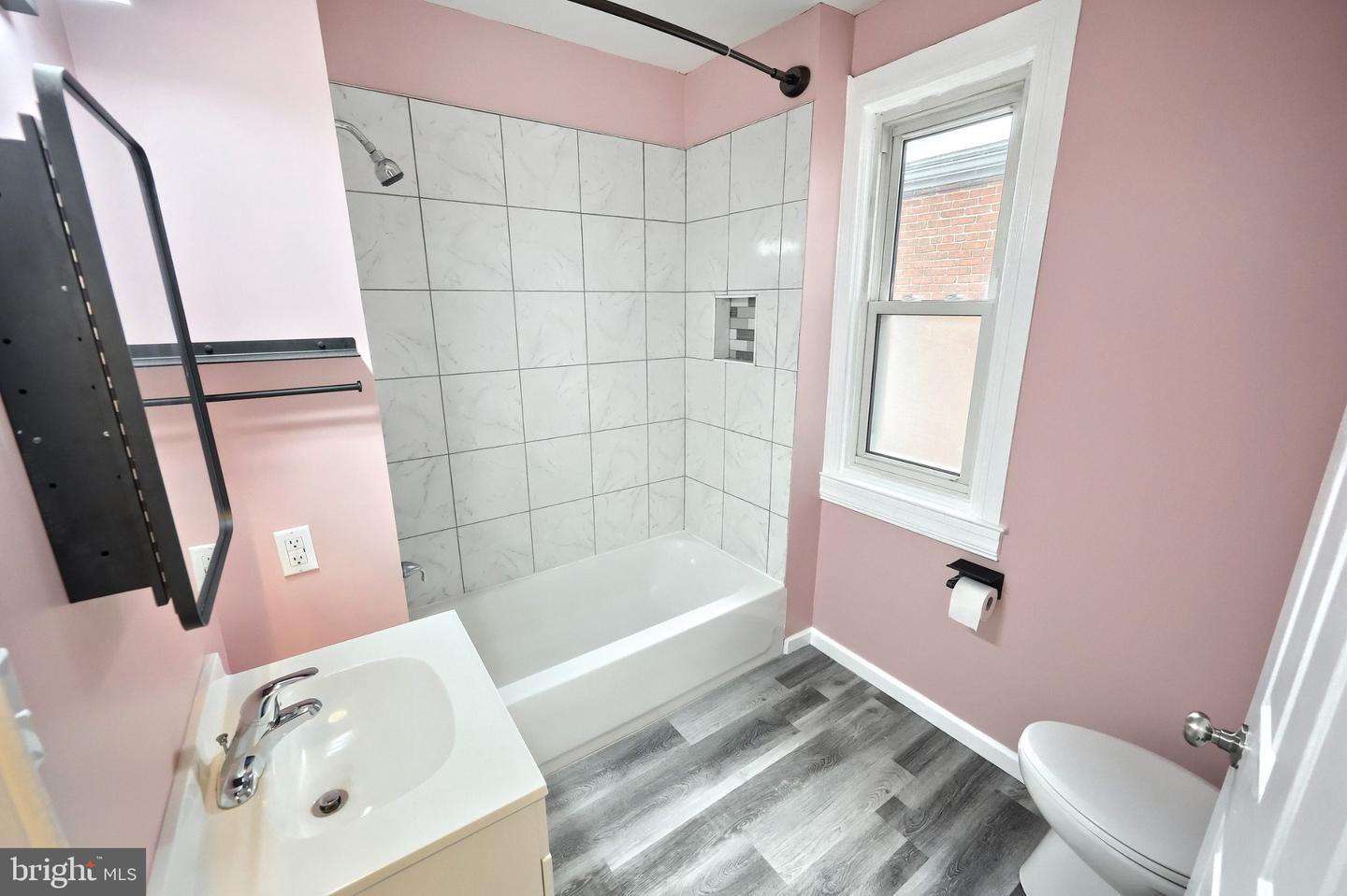 70 N Tremont St Property Photo 11