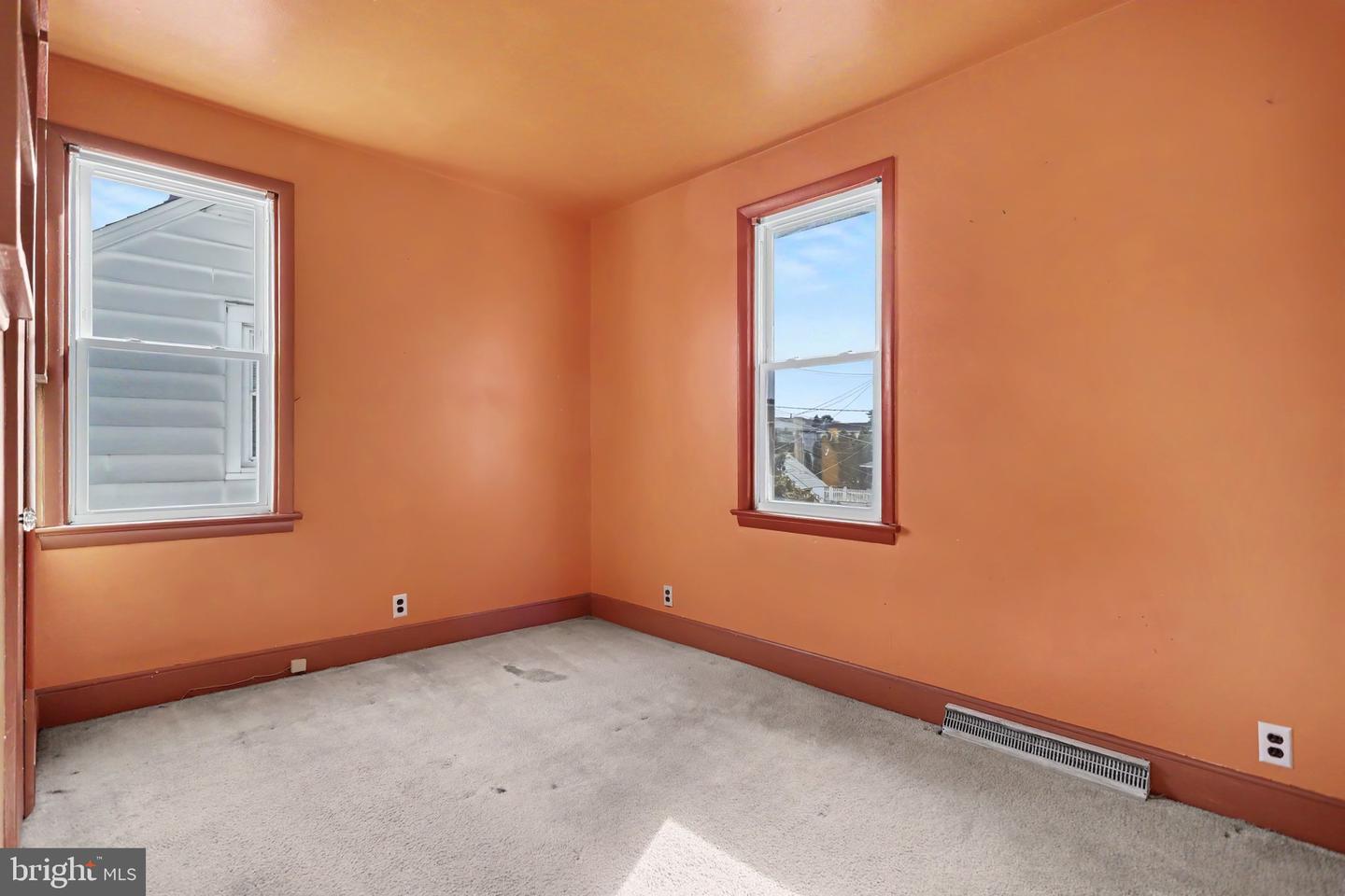 324 S Sherman St. St Property Photo 12