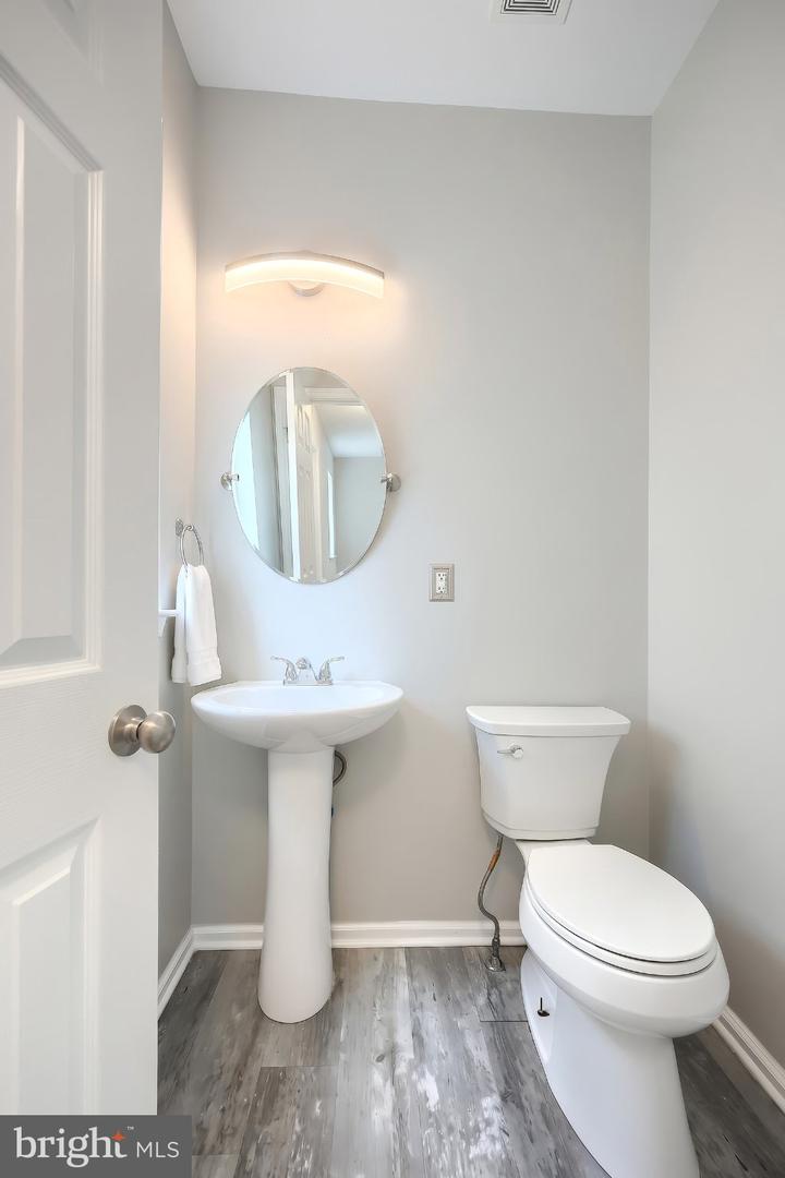 2521 Village Rd Property Photo 15