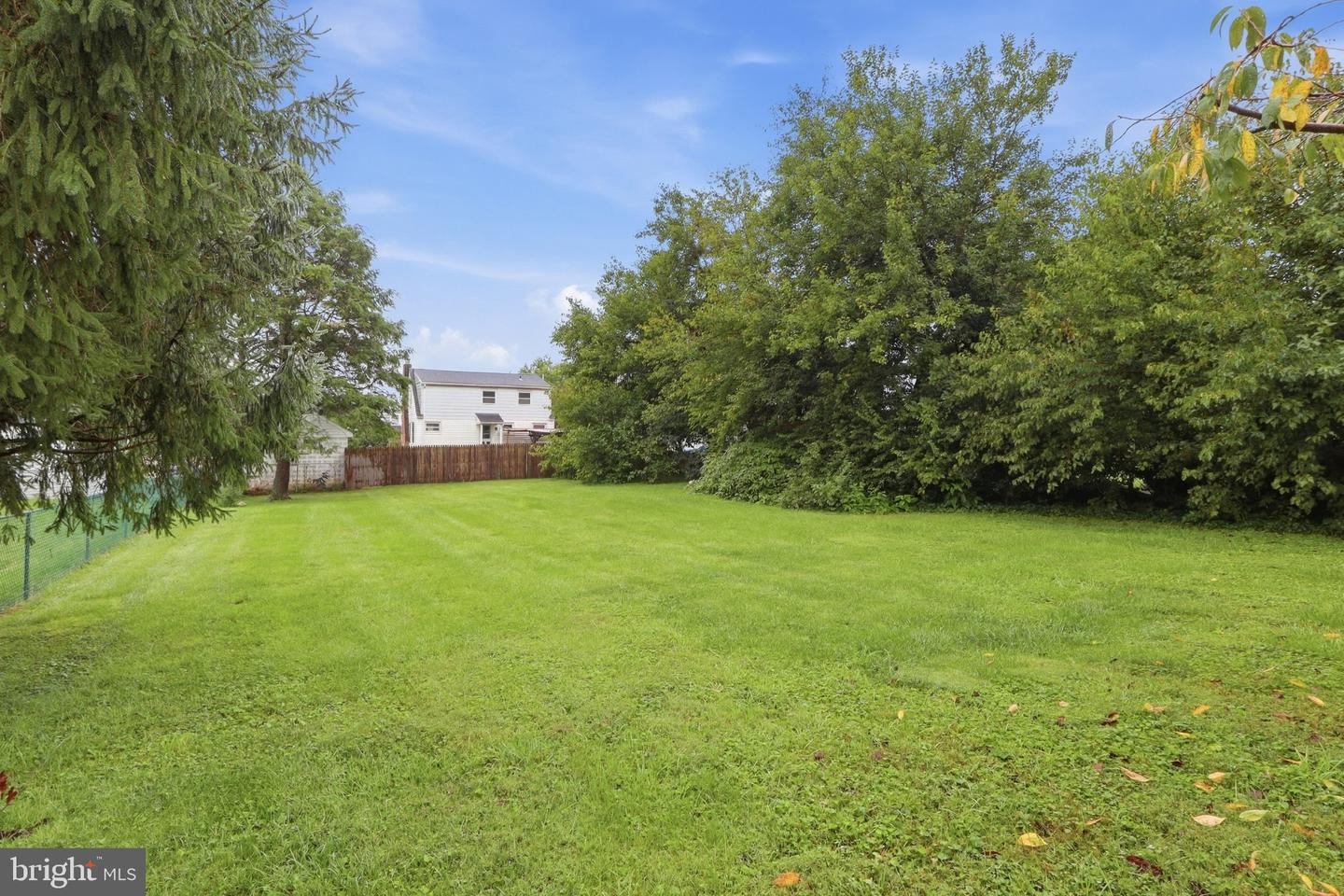 120 Peter St Property Photo 40