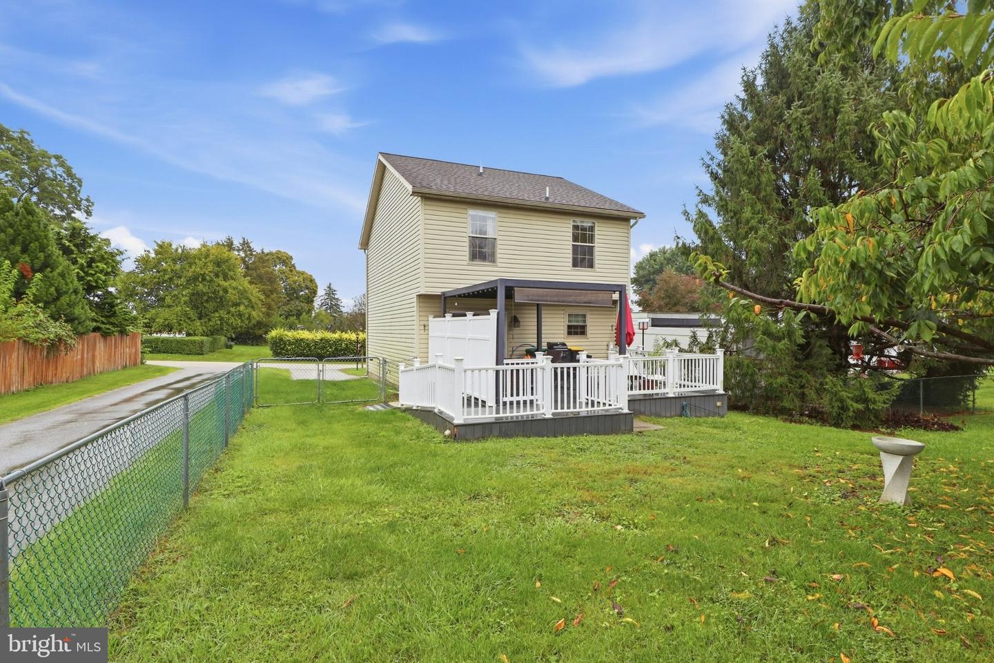 120 Peter St Property Photo 42