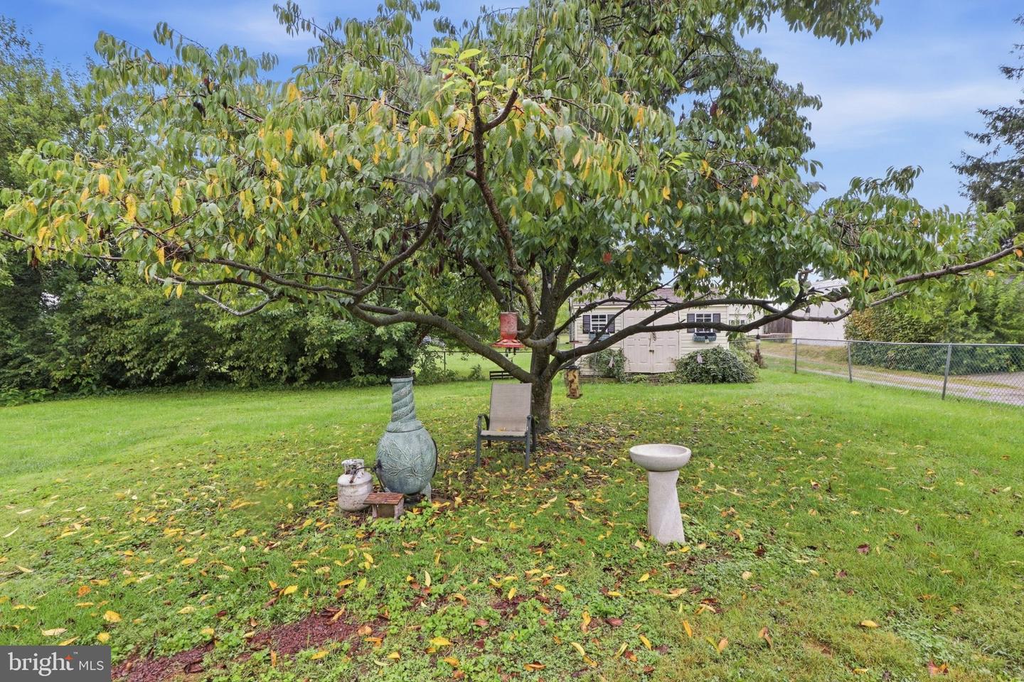 120 Peter St Property Photo 44