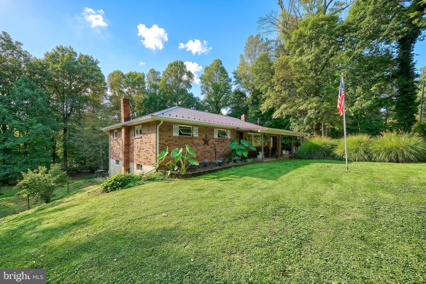 5400 Lewisberry Rd Property Photo 3