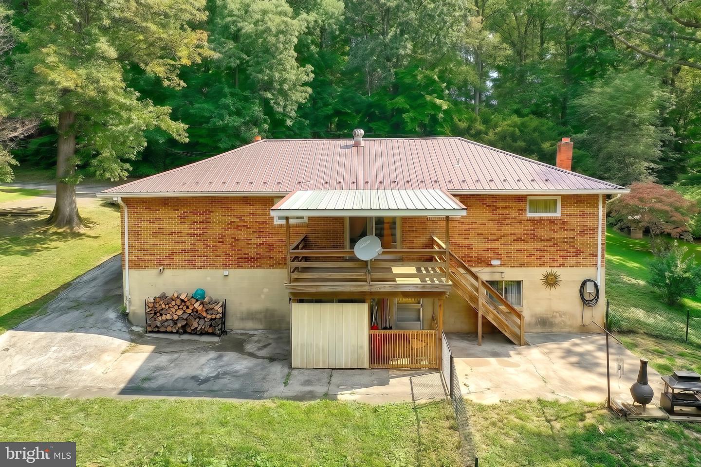 5400 Lewisberry Rd Property Photo 7