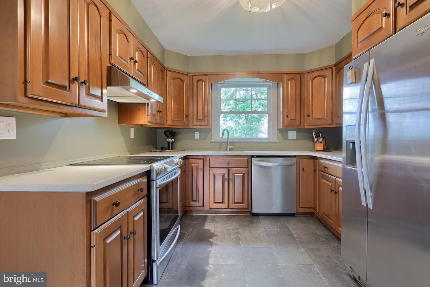 983 Brockie Ln Property Photo 13