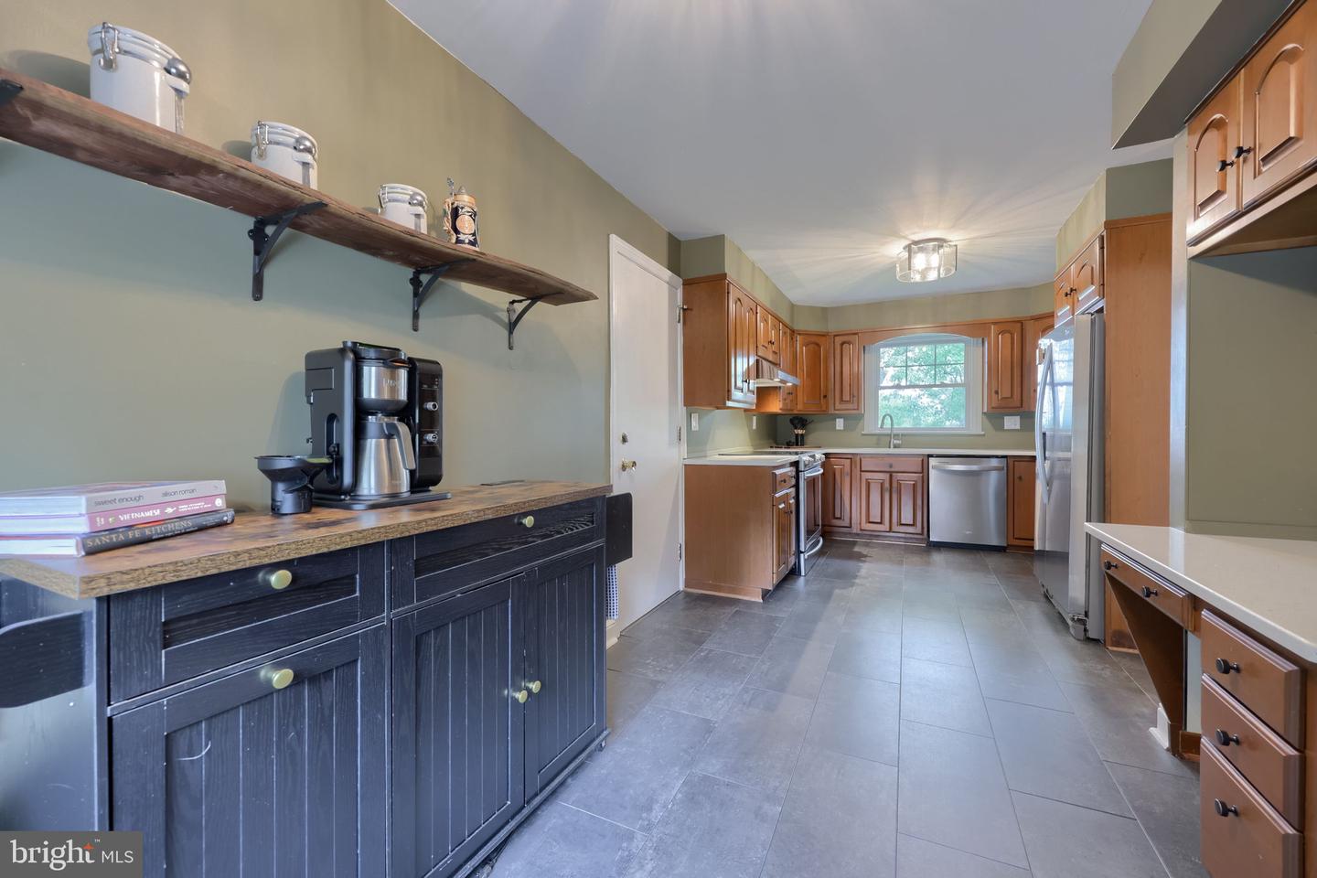 983 Brockie Ln Property Photo 15