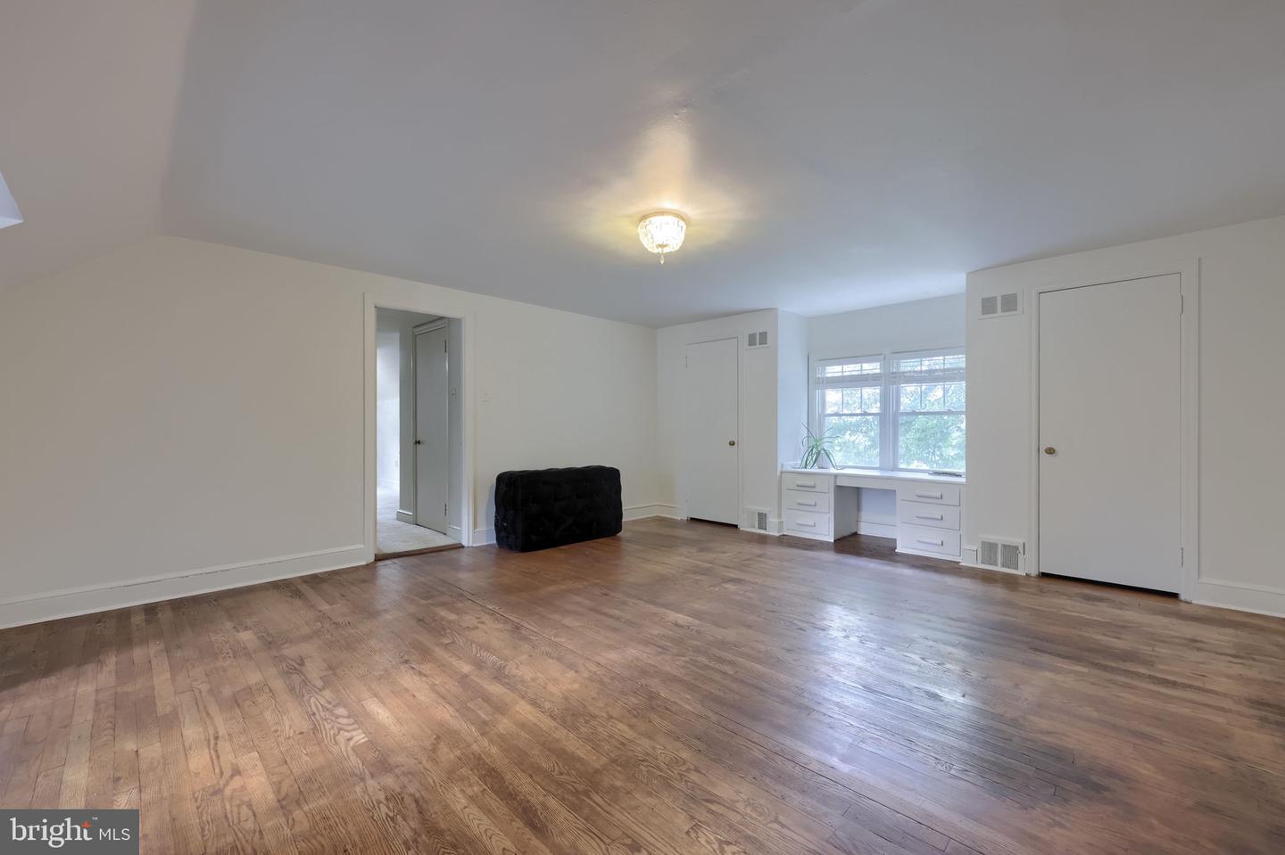 983 Brockie Ln Property Photo 27