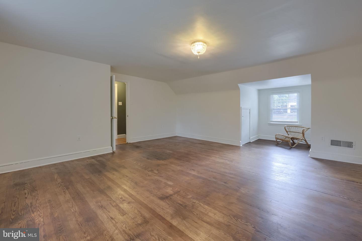 983 Brockie Ln Property Photo 28