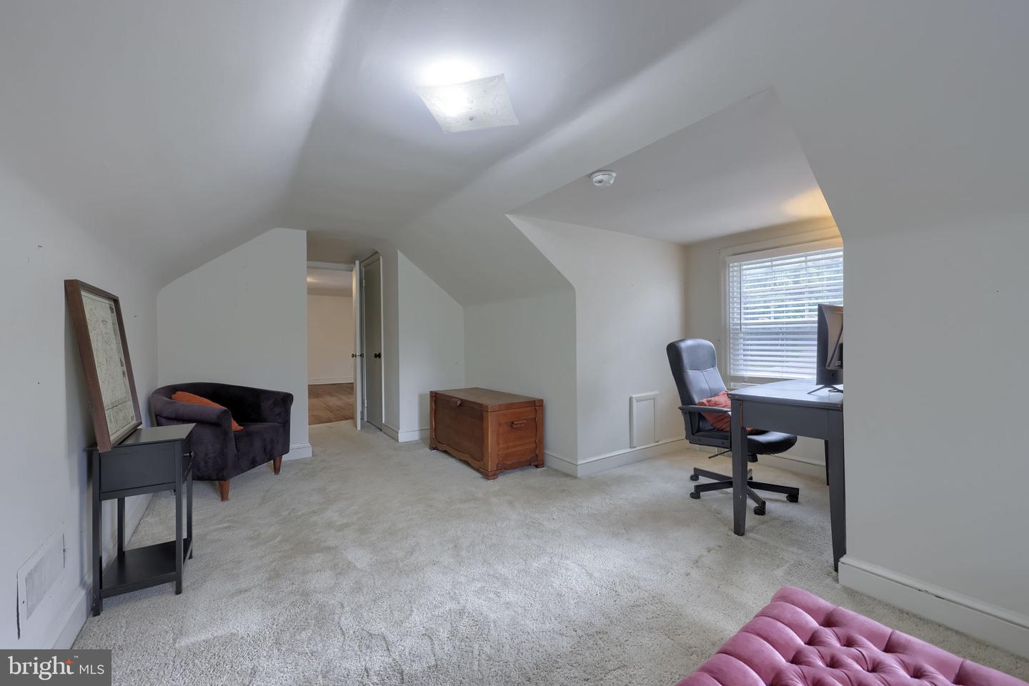 983 Brockie Ln Property Photo 30