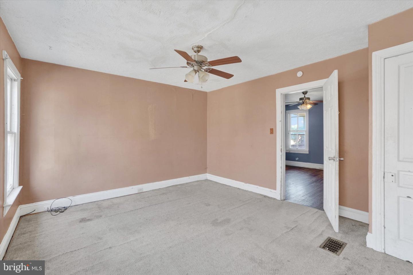 459 Juniper St Property Photo 18