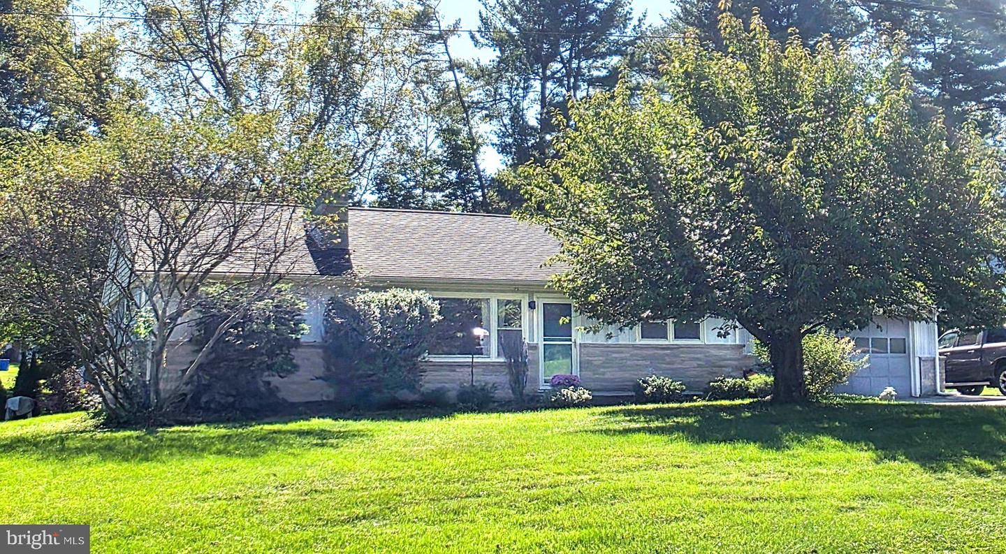 4090 OLD ORCHARD RD Property Photo 1