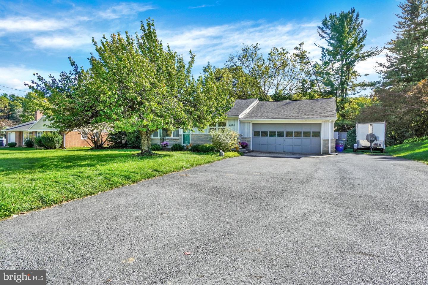 4090 Old Orchard Rd Property Photo 1