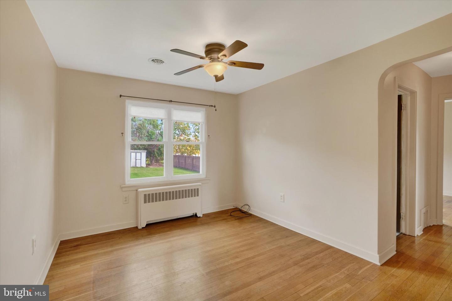 1579 E Philadelphia St Property Photo 4
