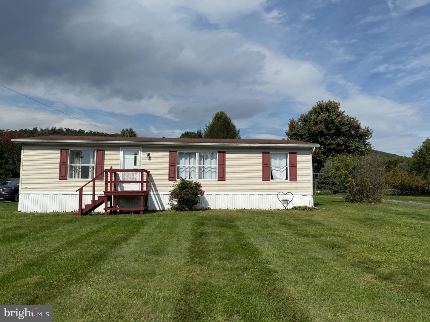 360 Coffeetown Rd Property Photo 1