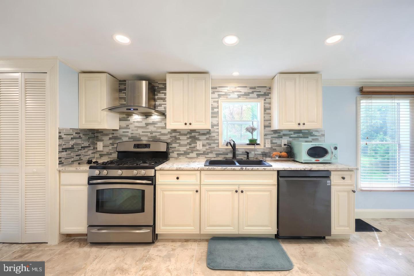 105 Weire Rd Property Photo 14