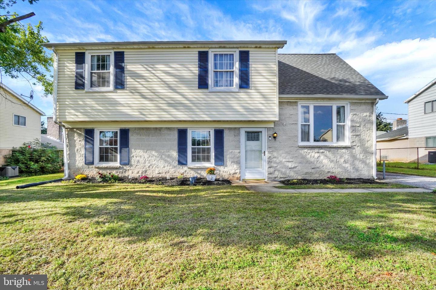 969 RICHWILL DR Property Photo 1