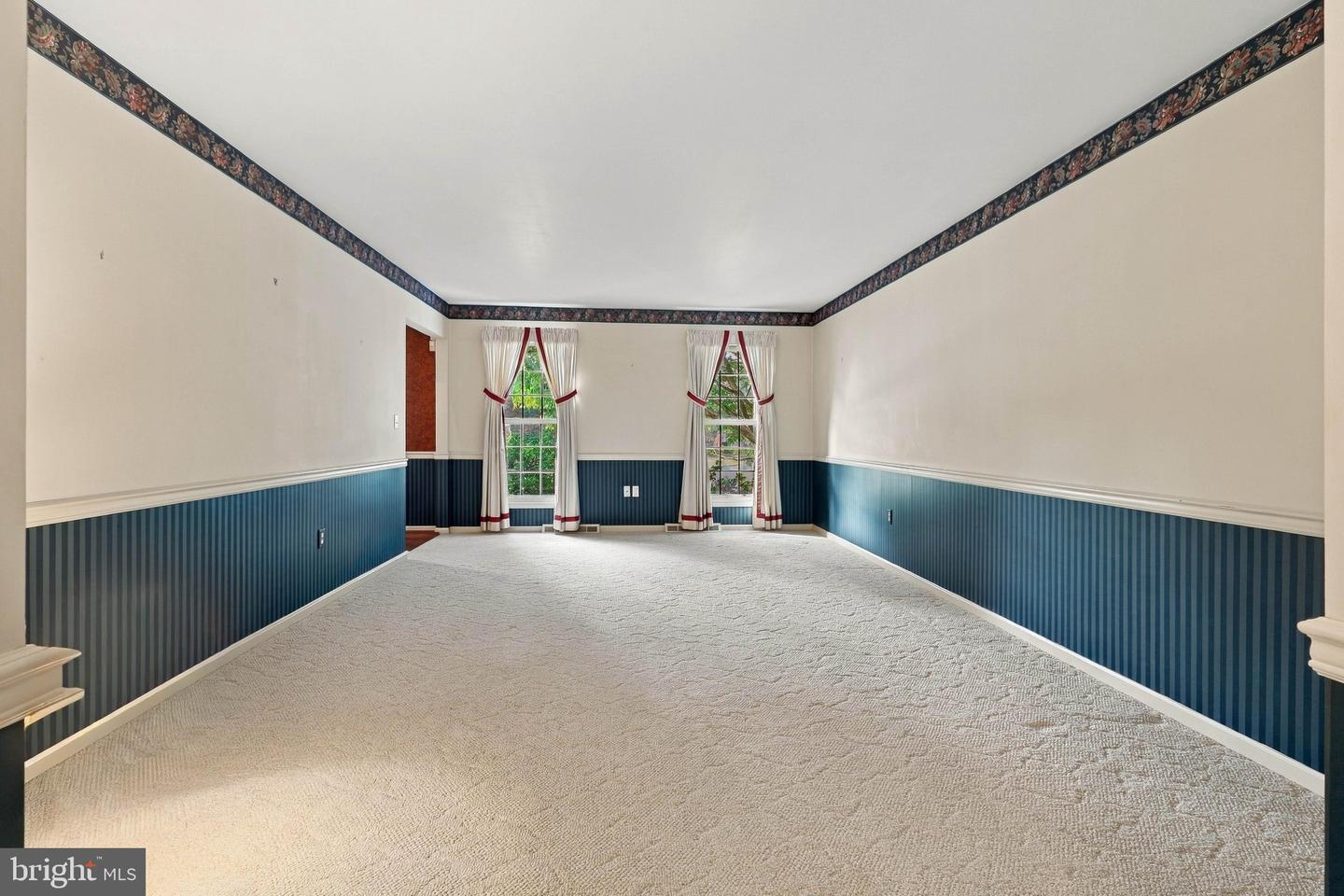 525 Eton Ln Property Photo 15