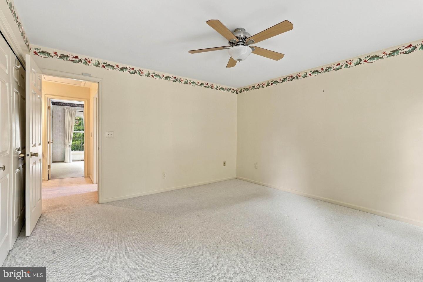 525 Eton Ln Property Photo 40