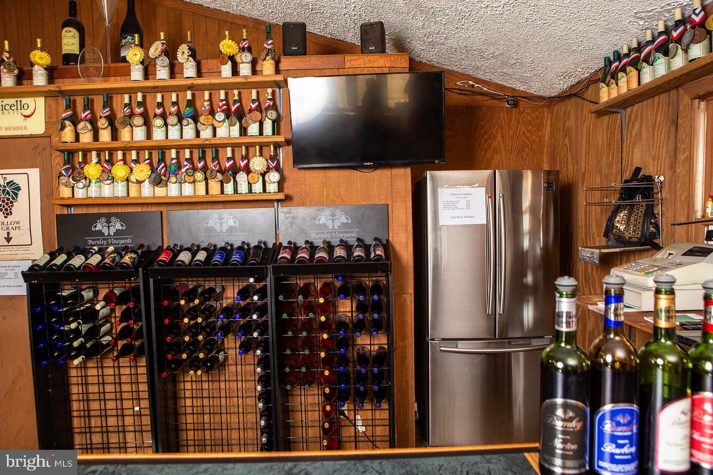 4500 Winery Ln Property Photo 14