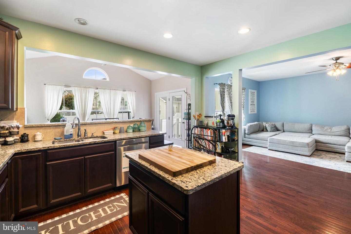 4476 Sunset Dr Property Photo 16