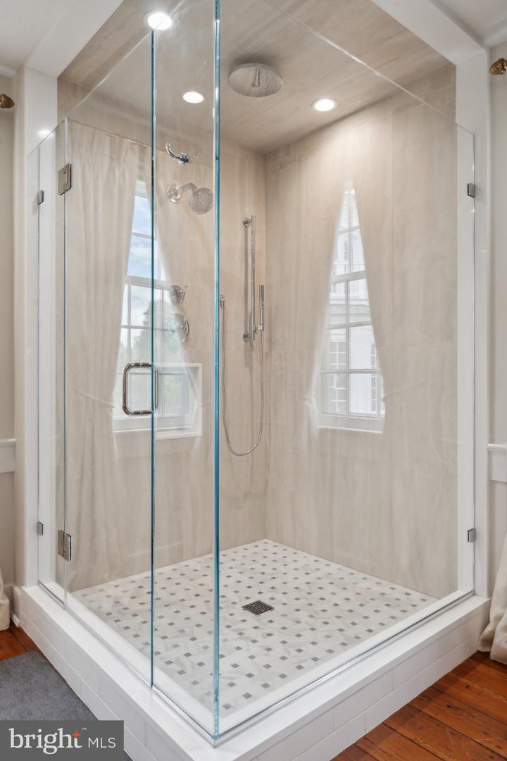6887 Blenheim Road Property Photo 26