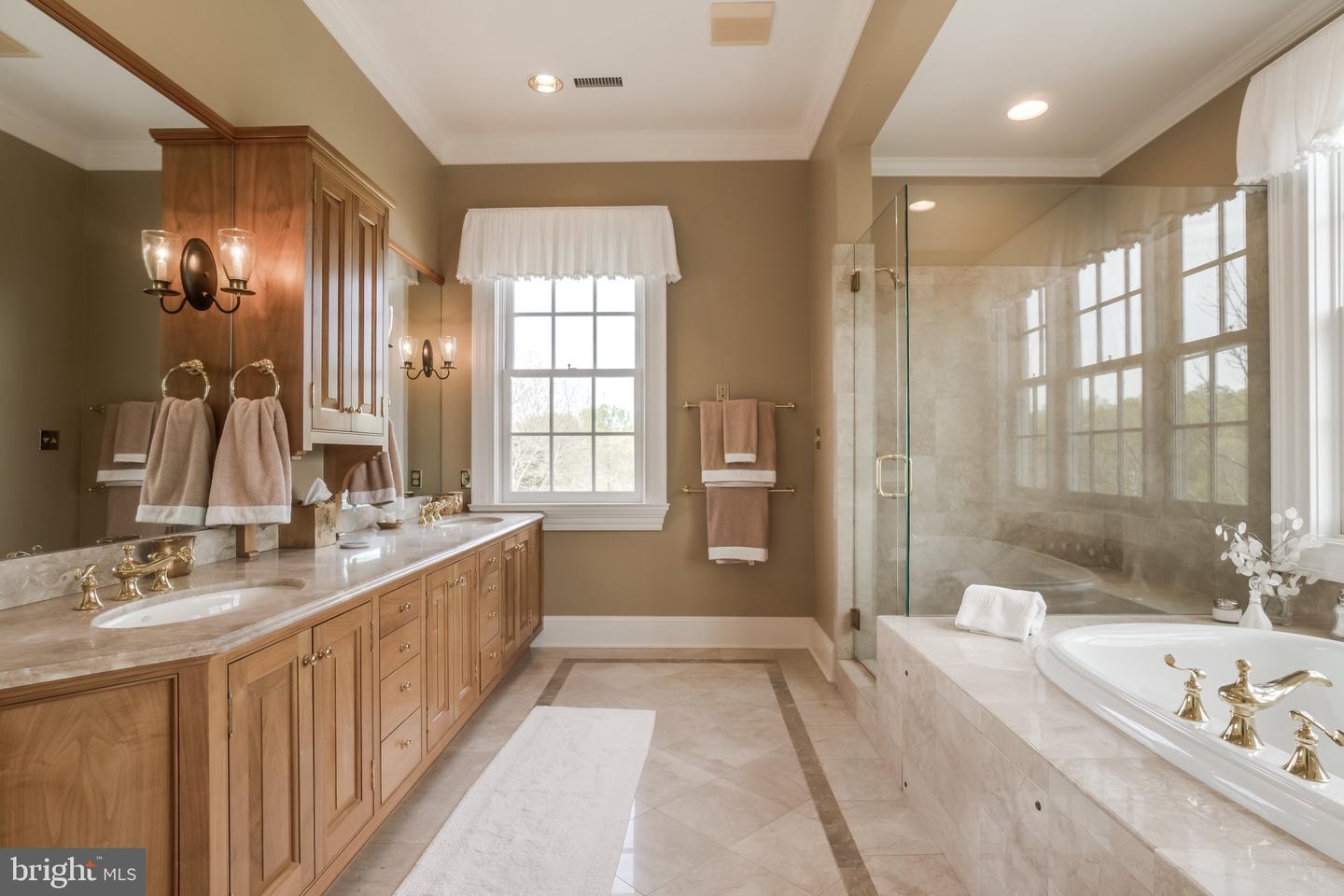 6887 Blenheim Road Property Photo 42