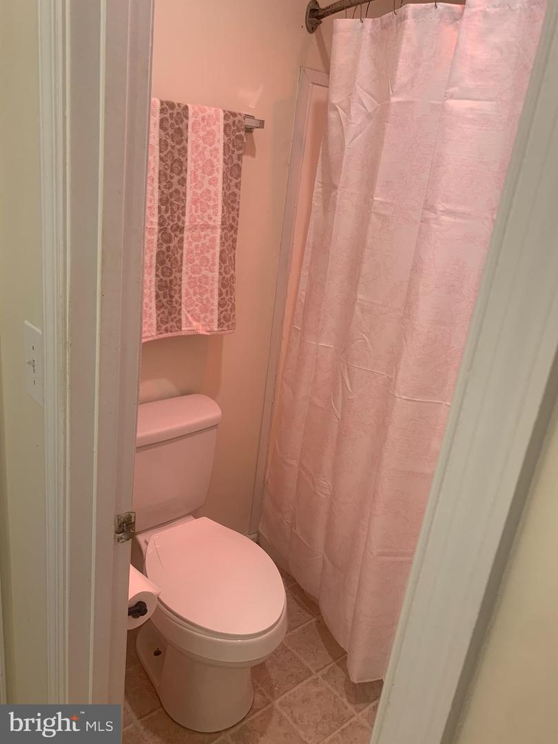 133 Woodlake Dr Property Photo 28