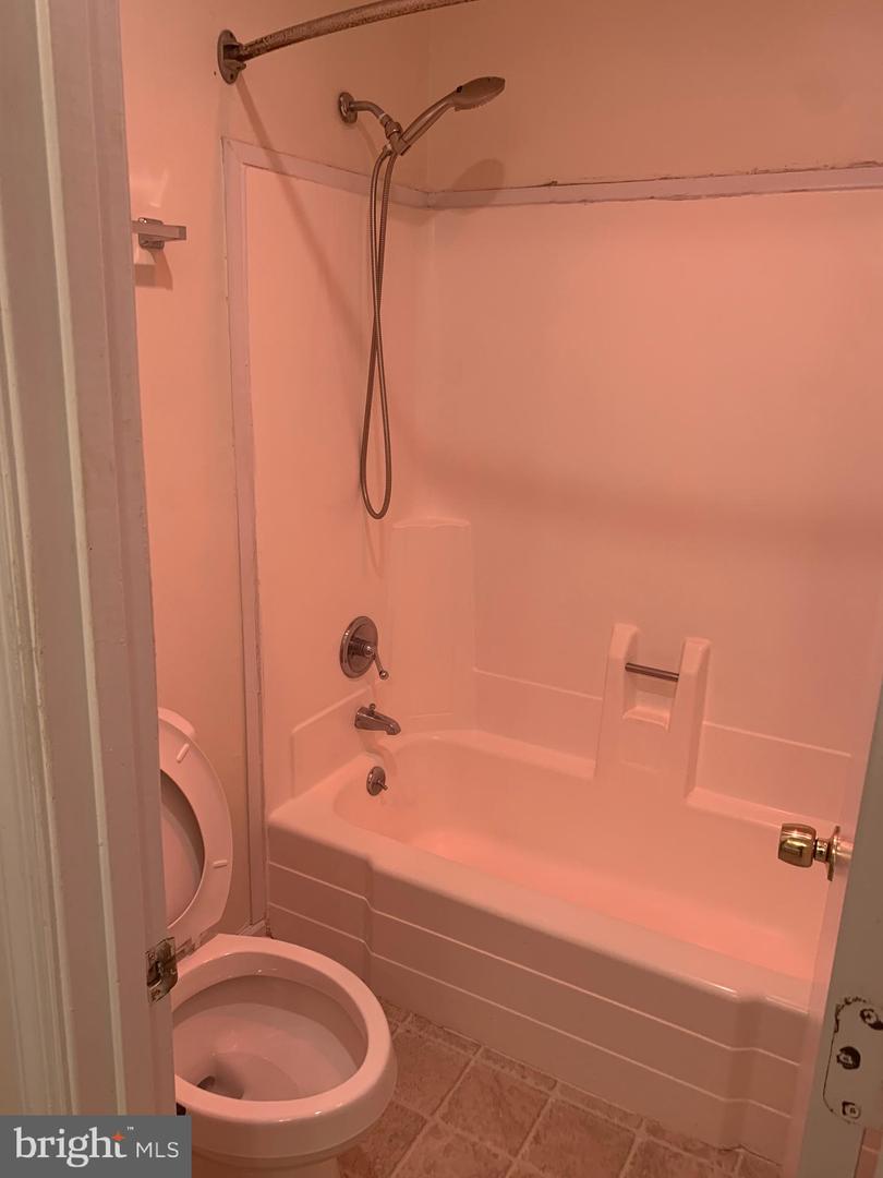 133 Woodlake Dr Property Photo 29