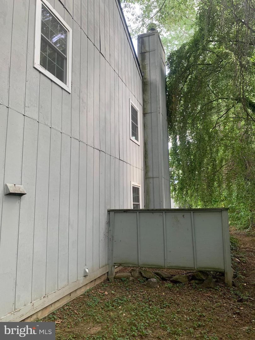 133 Woodlake Dr Property Photo 31