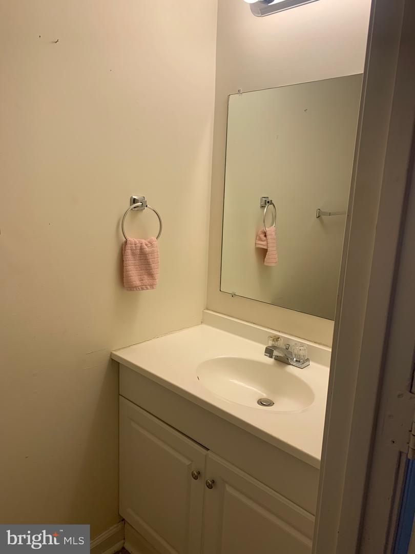 133 Woodlake Dr Property Photo 40