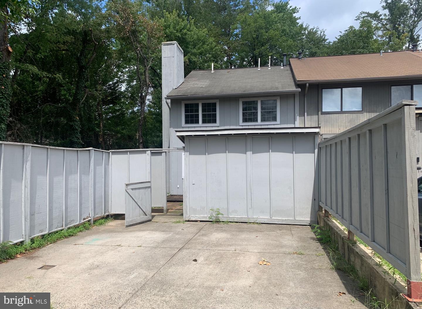 133 Woodlake Dr Property Photo 43