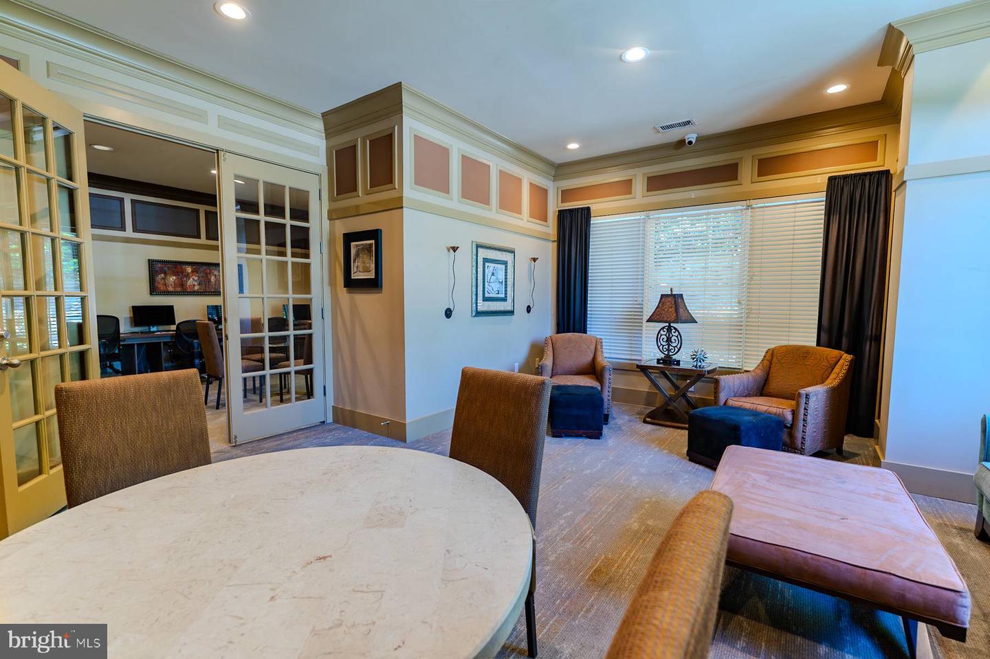 192 Yellowstone Dr #306 Property Photo 14