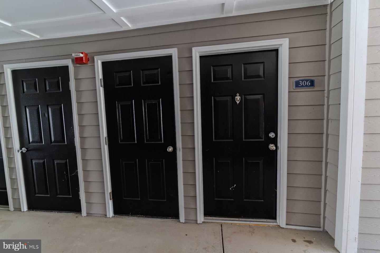 192 Yellowstone Dr #306 Property Photo 18