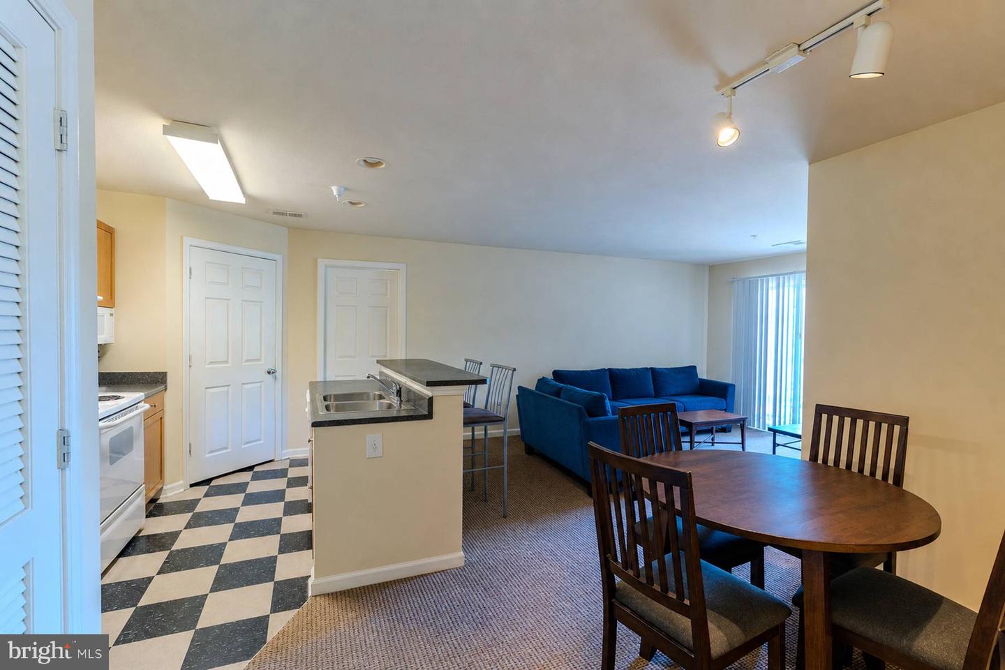 192 Yellowstone Dr #306 Property Photo 34